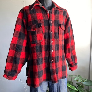 1950s Woolrich Classic Red Black Buffalo Check Plaid Heavy Wool Button Up Jacket 17