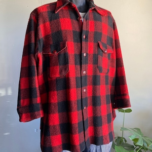1950s Woolrich Classic Red Black Buffalo Check Heavy Wool Button Up Shirt Jacket Size XL/XXL
