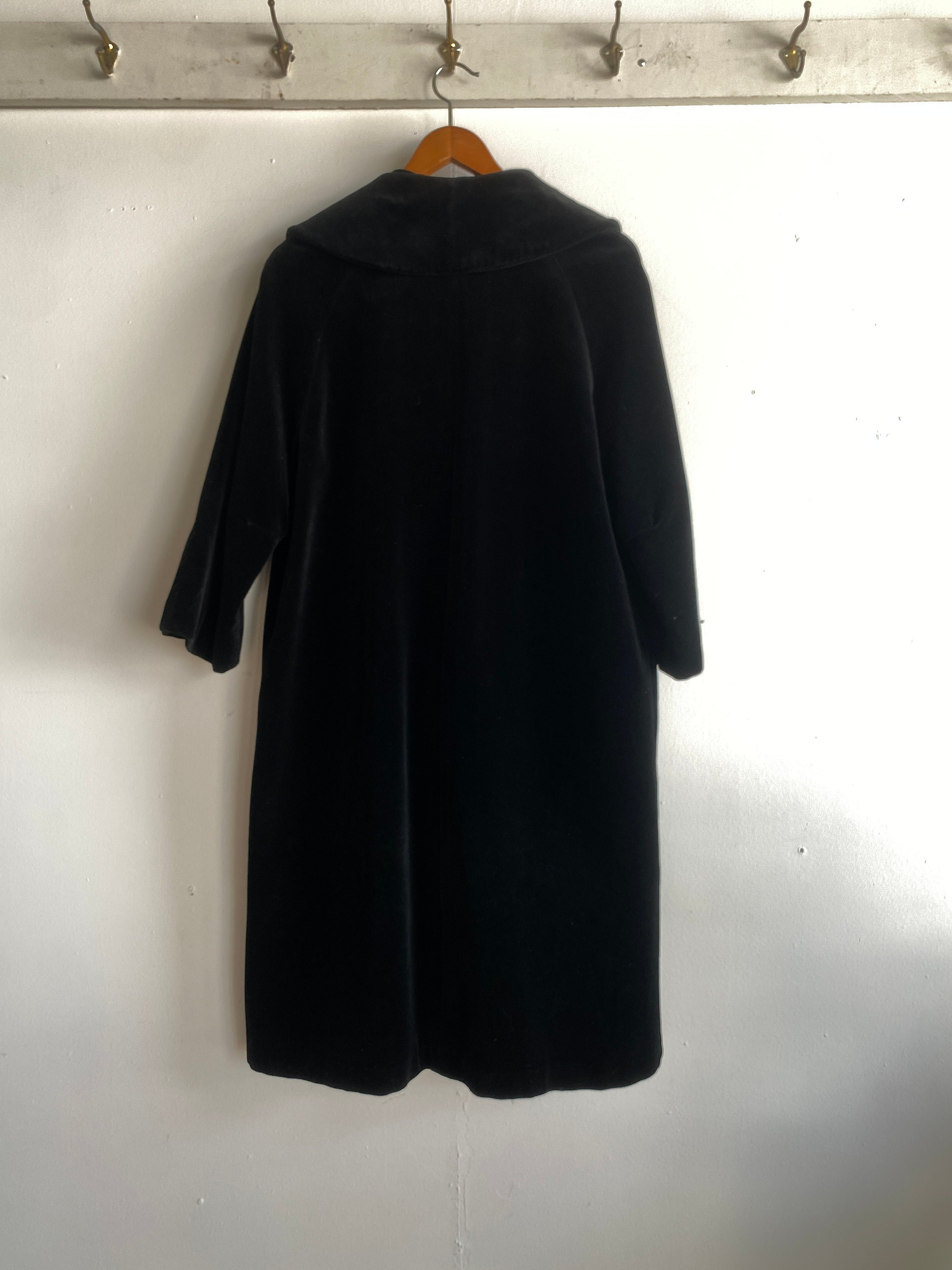 Vintage 1950s Black Velvet Swing Coat