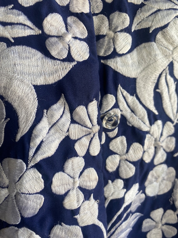 Vintage Dark Blue Floral Asian Embroidered Jacket - image 2