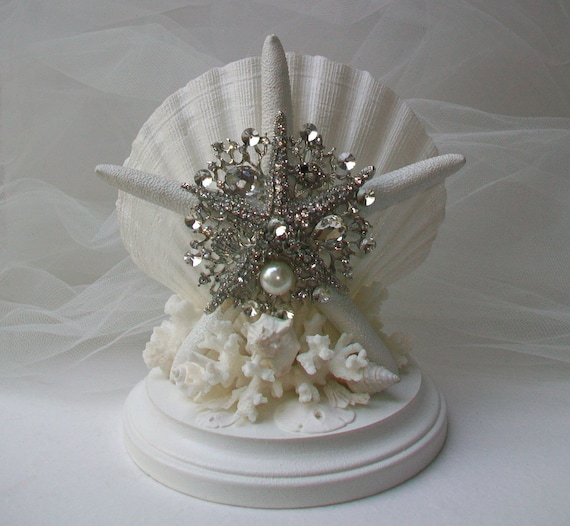 large starfish wedding cake
