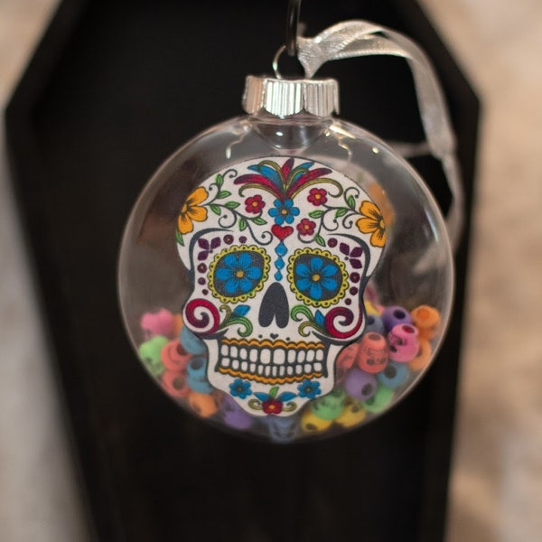 Sugar skull / Dias de los Muertos / Day of the Dead Christmas / Halloween shatterproof decoupage ornament