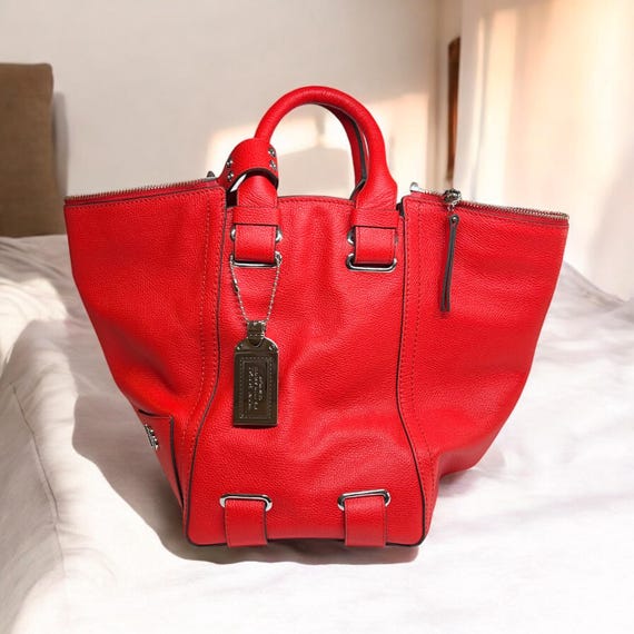 Vintage Henri Bendel Red Leather Tote Bag: Luxury Saffiano  display picture 1