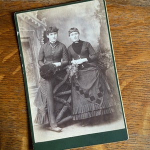 Victorian Cabinet Card Photograph Two Lovely Women Each Holding Something In Their Hands / Antique 1800s Photo Pittsburgh Pennsylvania