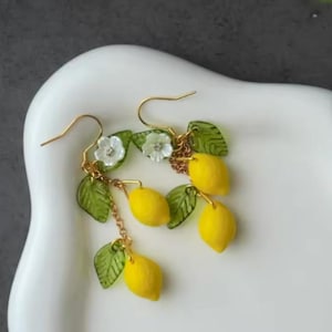 Conjunto de colar e brincos Lemon