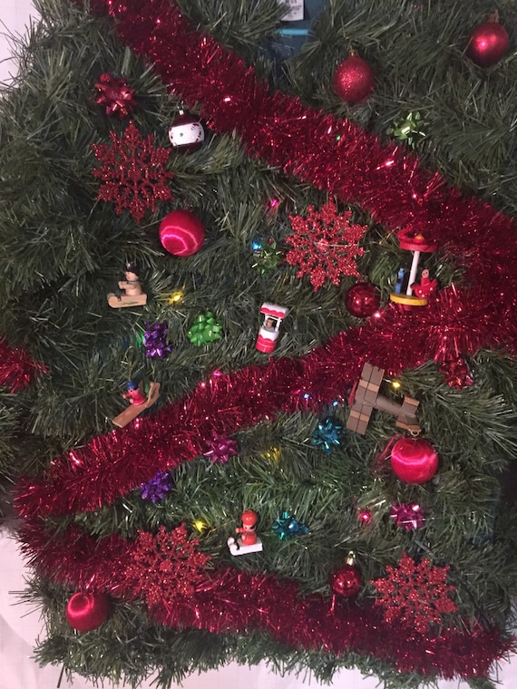 tacky christmas tree decorations