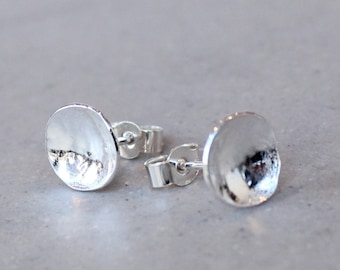 Textured round stud earrings, hammered studs, coin esrrings, disc earrings, concave round stud earrings,hammered round earrings
