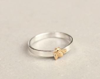 Bee ring, silver bee ring, gold bee ring, silver and gold bee ring, bee jewellery, gift for bee lover, honey bee ring, bee gift, bumble bee