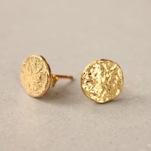 gold coin earrings, organic texture coin, textured gold earrings, vermeil stud earrings, gold on silver earrings, round gold earrings
