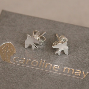 Silver swallow stud earrings, small swallow earrings, bird stud earrings, silver bird earrings, gift for bird lover, tiny bird earrings