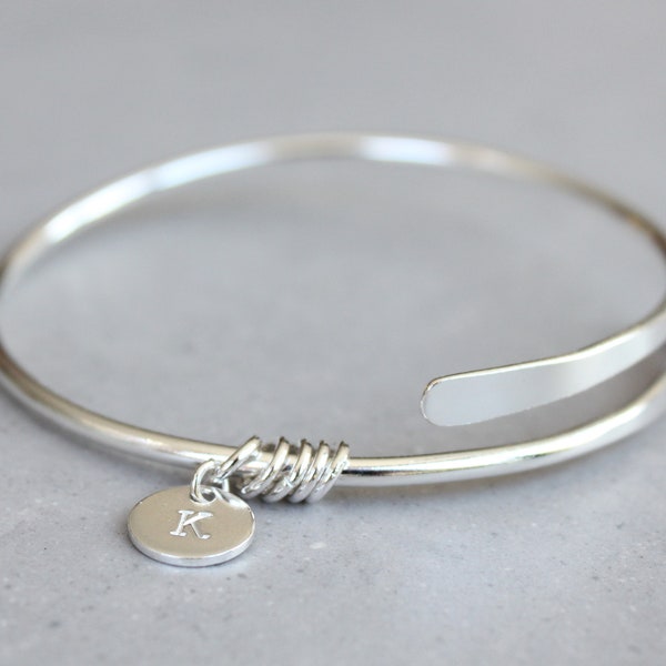 Bracelet d'anniversaire en argent, bracelet d'anniversaire important, bracelet avec anneaux d'âge, bracelet d'anniversaire en argent, 50e anniversaire de la femme, cadeau 21e