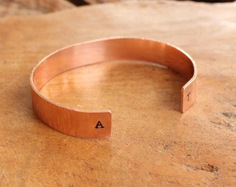 Herren Kupfer Manschette, personalisierte Kupfer Manschette, Herren Initialen Manschette, Valentinstag Geschenk, personalisierte Kupfer, Geschenk für Männer, Geschenk für Papa