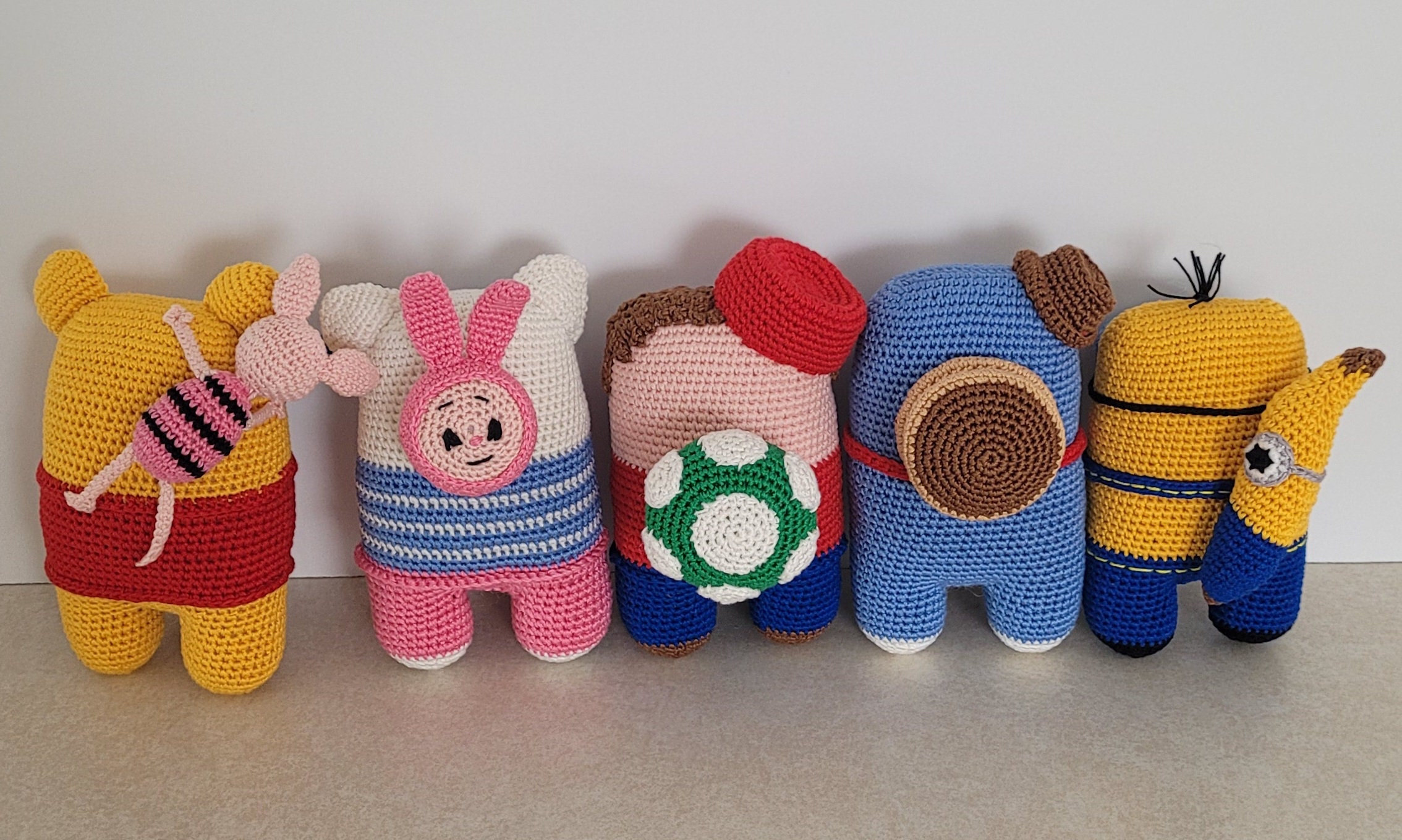 Minion Crochet Gift Card Holder - It's So Corinney