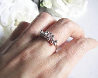 Simple Elegant Ball Ring - Slim Silver Ring - Sterling Silver Ring - US Sizes 7/8/9 - Everyday Jewelry