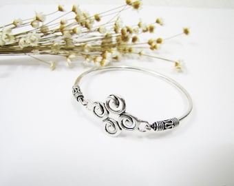 Elegant Sterling Silver Bangle, Silver Bracelet, Sterling Silver Bangle, Everyday Jewelry Accessory