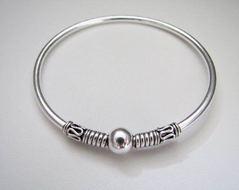 Sterling Silver Bracelet Classic Yet Chic Bangle 60mm 925 Silver Everyday Fine Jewelry