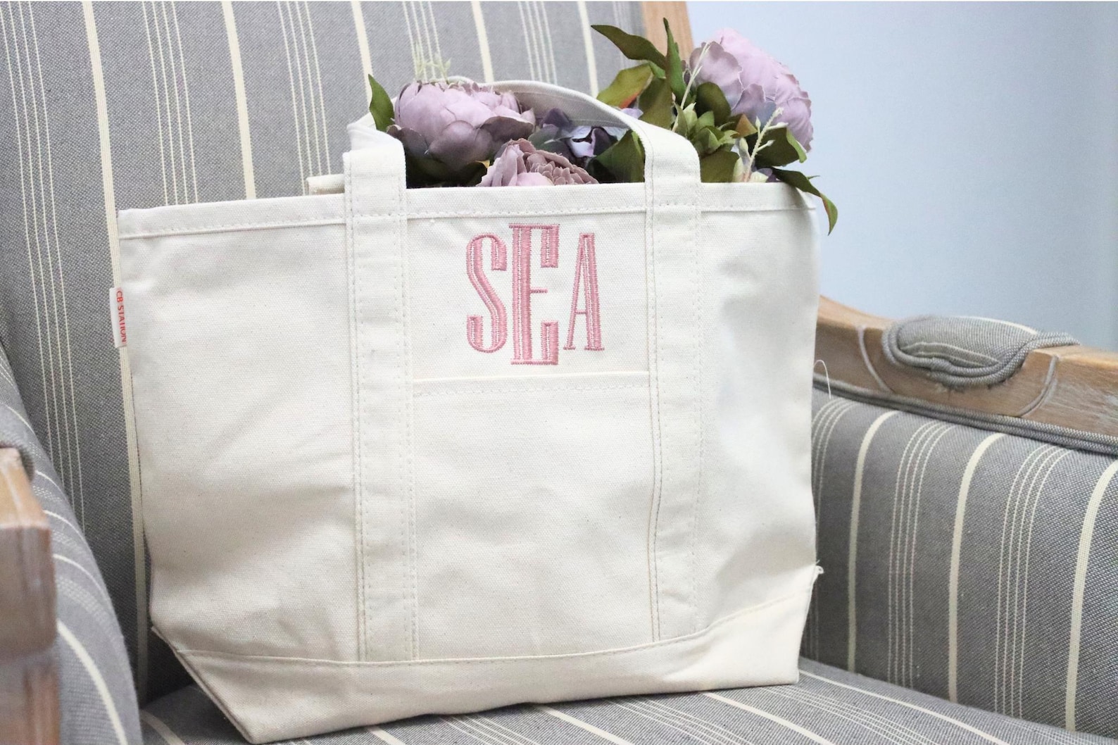Personalized Monogram Tote Bag Zipper Top Personalized canvas Tote Bag Beach Tote Bridesmaid Bag - Large, natural