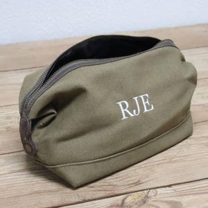 Personalized Groomsmen Dopp Kit, Groomsmen Gift, Toiletry Bag, Groomsmen Bag, Gifts for Him