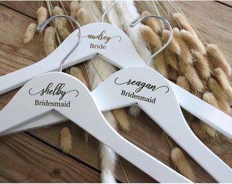 set of 8 bridesmaid hangers, Personalized engraved Bridesmaid Hangers, Wedding Dress Hanger, Engraved Bridesmaid Hanger