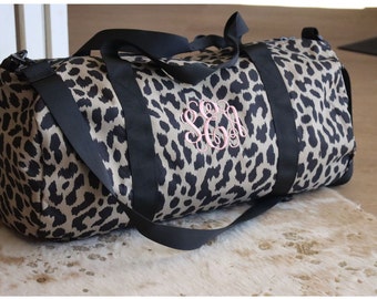 Monogrammed duffel bag, personalized duffle bag, Monogrammed travel bag, bridesmaid gifts, gifts for her, christmas gifts, weekender bag