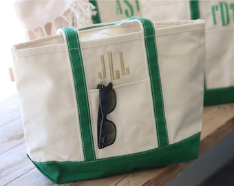 Personalized Monogram tote Bag Zipper top Personalized canvas tote bag Beach Bag Bridesmaid Tote