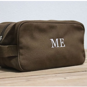 Personalized Groomsmen Dopp Kit, Groomsmen Gift, Toiletry Bag, Groomsmen Bag, Gifts for Him