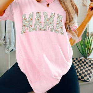 Mama Sweatshirt Tee Shirt, Gift for Mom Crewneck, Personalized Sweatshirt, Trendy Crewnecks Women, Mom gifts, Mothers day, New Mom Gift,