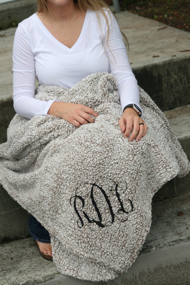 monogrammed-sherpa-blanket-monogrammed-throw-stadium-etsy