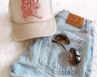Retro Easy Tiger Trucker Hat for Men & Women | Vintage Graphic Mesh Hat | Trendy Quote Foam Front Snapback | Humorous Tiger Adjustable Cap