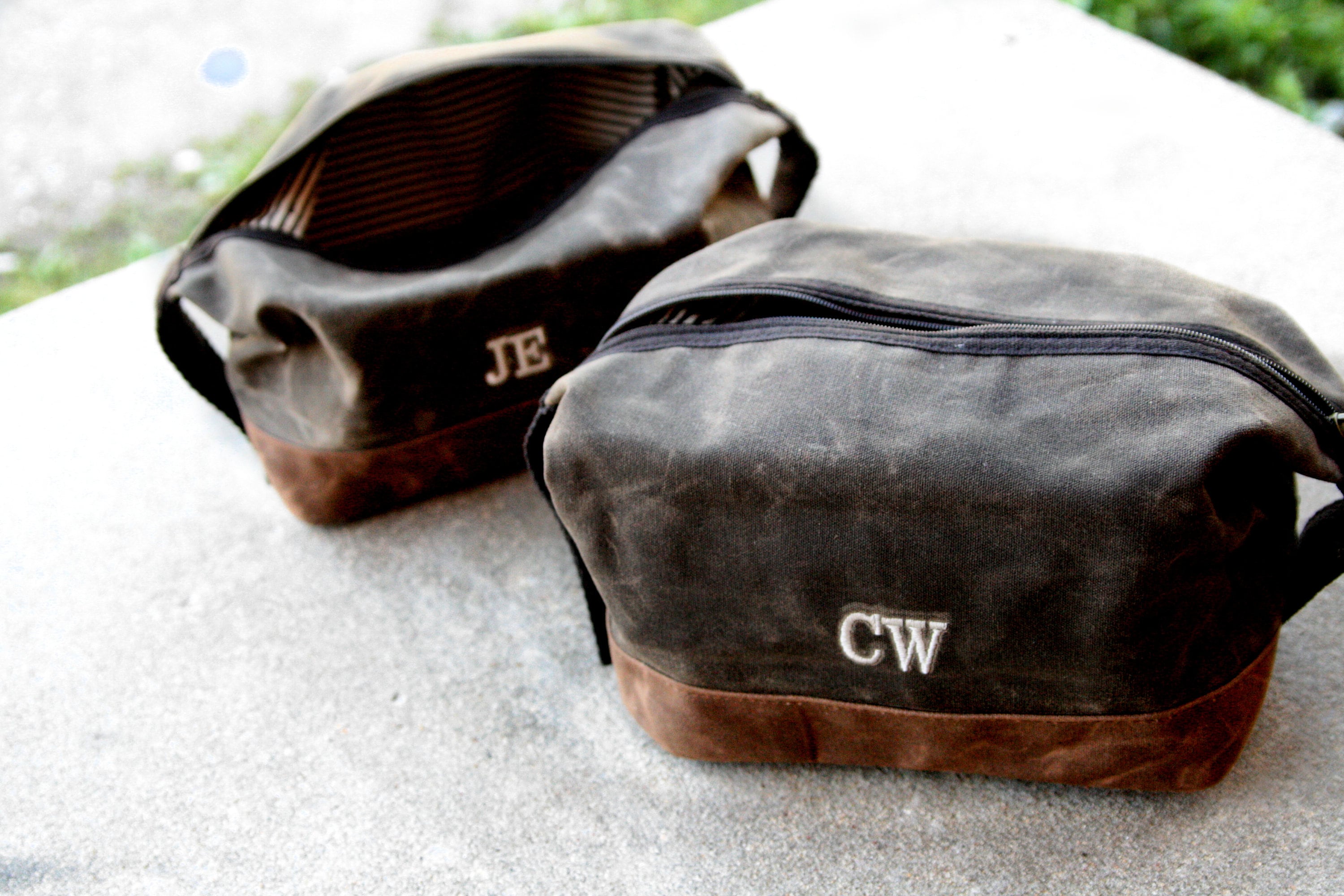 monogrammed dopp kit