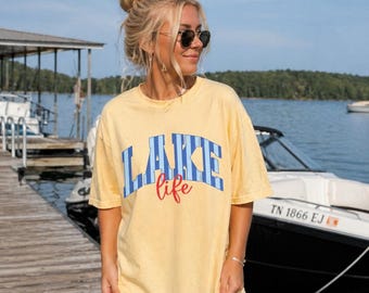 Camiseta Lake Comfort Colors® / Camiseta extragrande para el lago / Camiseta estampada de verano / Camiseta para navegar / Conjunto para vacaciones / Camiseta para fin de semana en el lago