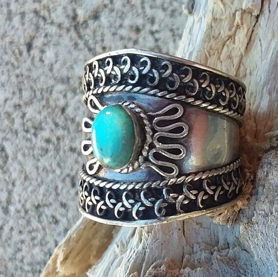 Giqant Vintage Navajo 'Turquoise Buest' Sterling Native American Jewelry Silver Ring Giqant Vintage Navajo 'Turquoise Buest' Sterling Native American Jewelry Silver Ring