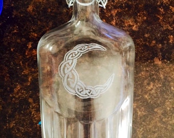 Celtic Moon Flask, Celtic Moon, Moon, Celtic symbols, symbology, flask, liquor container, custom design glassware, glassware, holiday gifts