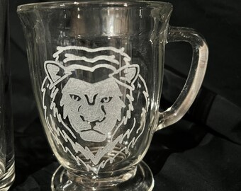 Lion face coffee cup glass-majestic cat, big cat, wild cat,beer mug, tea, cup, lion decor, gift,hand etched, custom