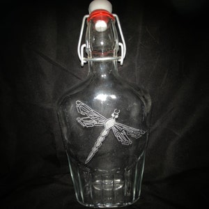 Dragonfly hand etched Flask, decanter, jar, flask, dragonfly, insect, glassware, unique, hand etched, liquor bottle, syrup bottle