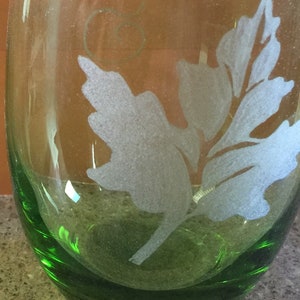 Maple leaf stemless glass - maple leaves, hand etched, engraved, wine glass, home decor, glassware, gift, holidays, fall leaves
