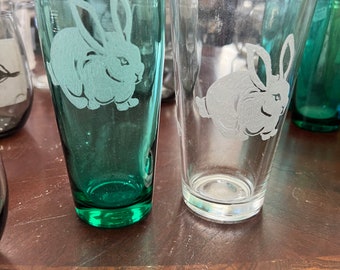 Full bodied Bunny Rabbit Pint glass - bunny, rabbit, pint glass, hand etched, beer glass, drink glass, etched glass, colored drink glass