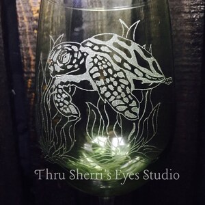 Sea turtle with seaweed etched stemmed wine glass seaweed, sea turtle, sealife, nautical, wine glass, colored wine glass, holiday gift image 2