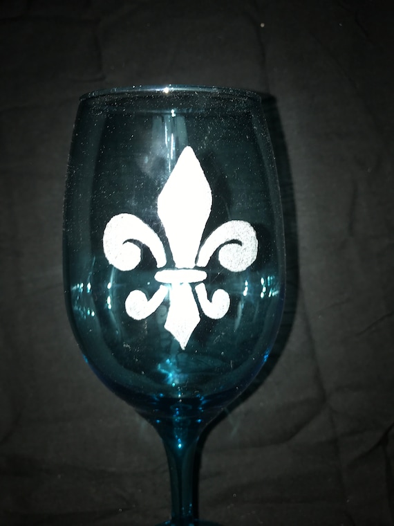 Fleur De Lis Stemmed Wine Glass Hand Etched