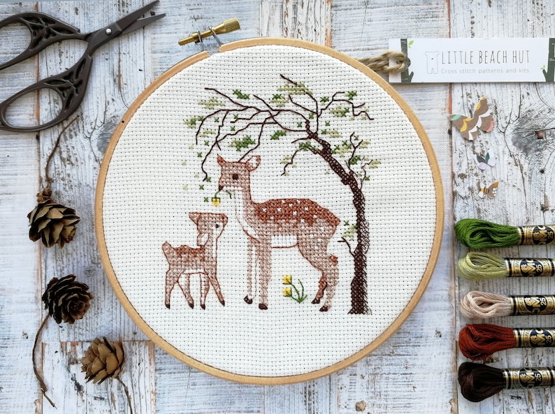 Cross stitch kit, embroidery kits, Deer parent and baby, mother and daughter gift, sewing kit, deer cross stitch patterns, easy cross stitch 画像 1