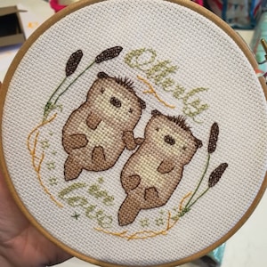 Otters cross stitch pattern, needlework pattern, otters holding hands, otters cross stitch, wedding gifts, cute cross stitch, easy pattern image 6