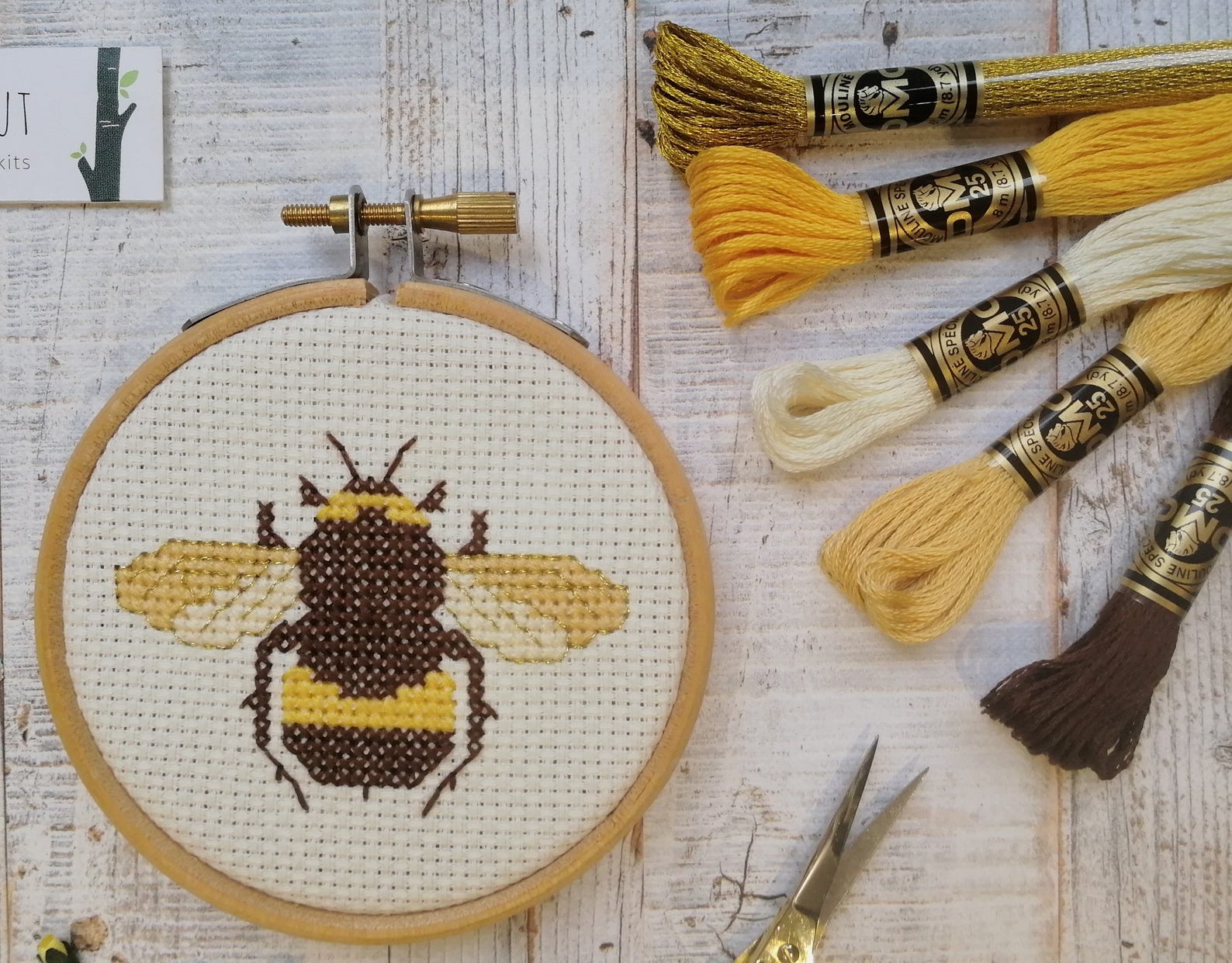 Bee Cross Stitch Pattern Bee Embroidery Mini Cross Stitch Etsy UK