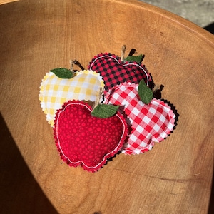 ITH Flat Apples Bowl filler decoration embroidery design file for use with an embroidery machine