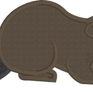 Könnte beinhalten: Ein brauner Cartoon-Biber mit einem schwarzen Schwanz, weißen Zähnen und einem schwarzen Auge. Der Biber schaut nach rechts und hat leicht geöffneten Mund.