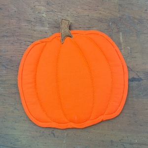 ITH Quilted Pumpkin  Potholder or Trivet embroidery design file for use with an embroidery machine