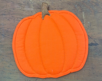 Archivo de diseño de bordado ITH Quilted Pumpkin Potholder o Trivet para usar con una máquina de bordar