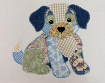 Borduurbestand met patchwork puppy zigzagappliqué om te downloaden