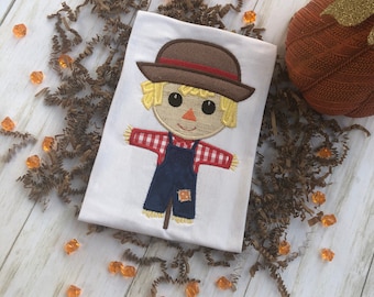 刺繍機で使用するためのかかしの秋のアップリケ刺繍デザインファイル
