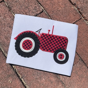 Old Fashioned Tractor applique embroidery design download for embroidery machine