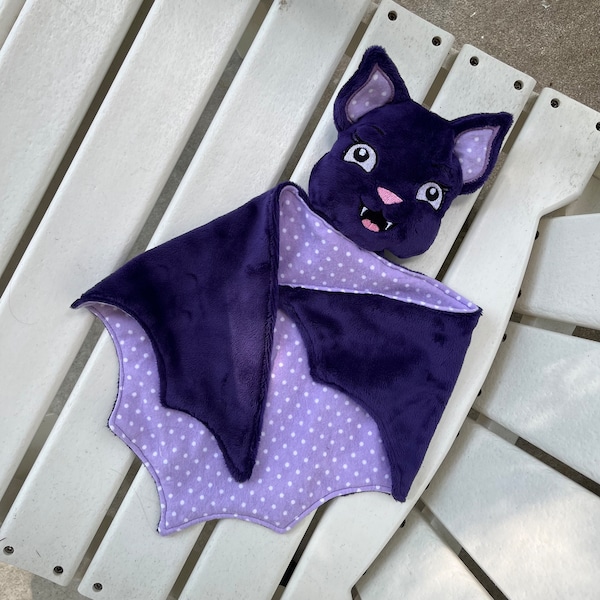 Archivo de diseño de bordado ITH Bat Lovey Halloween para usar con una máquina de bordar